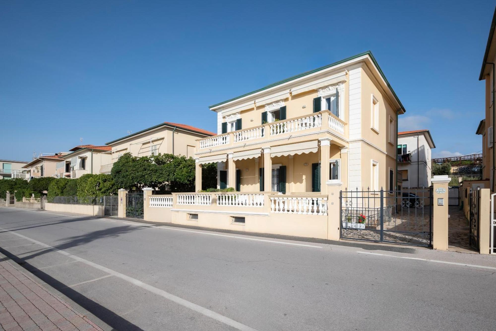 סן וינצ'נזו Villa Liberty מראה חיצוני תמונה